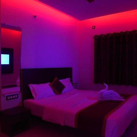 Hotel Grand Kubera Chikmagalūr Dış mekan fotoğraf