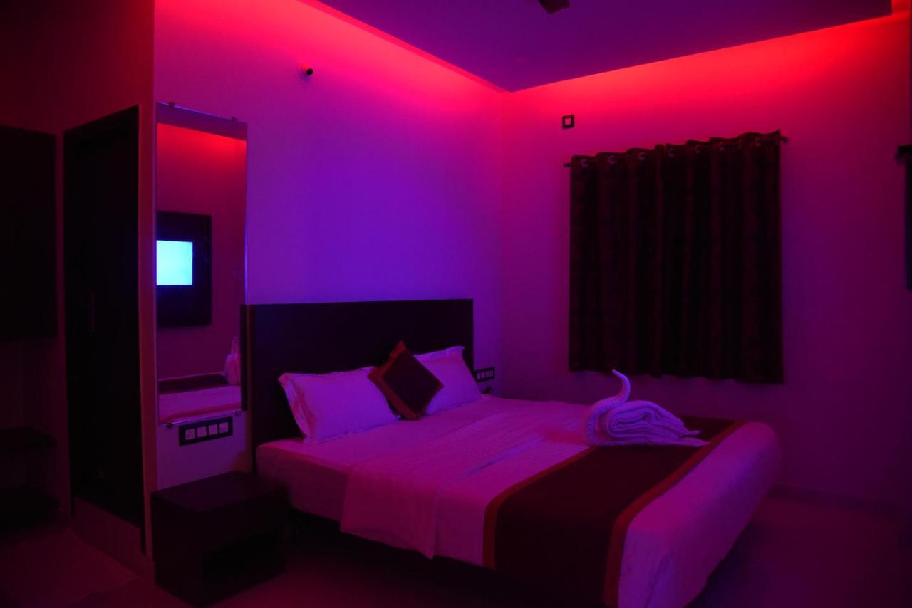 Hotel Grand Kubera Chikmagalūr Dış mekan fotoğraf