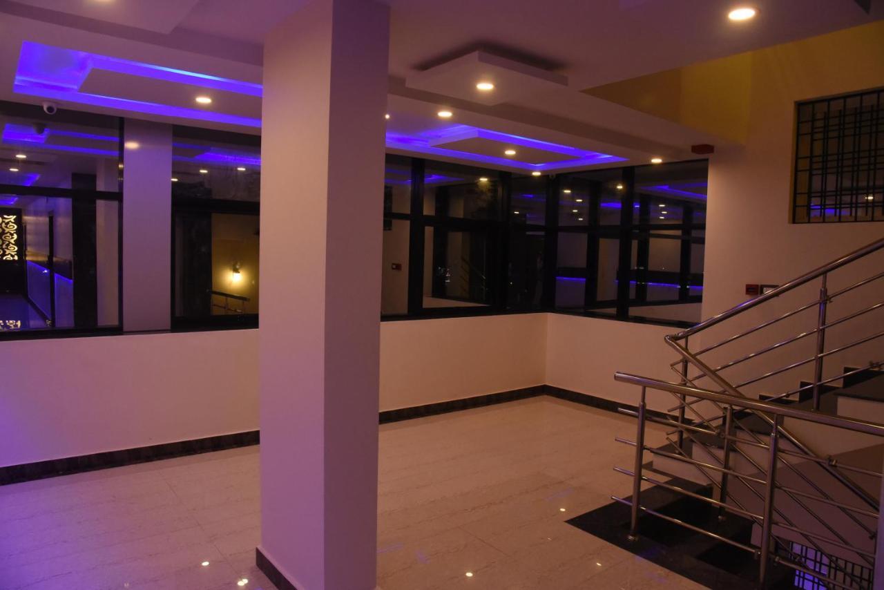 Hotel Grand Kubera Chikmagalūr Dış mekan fotoğraf
