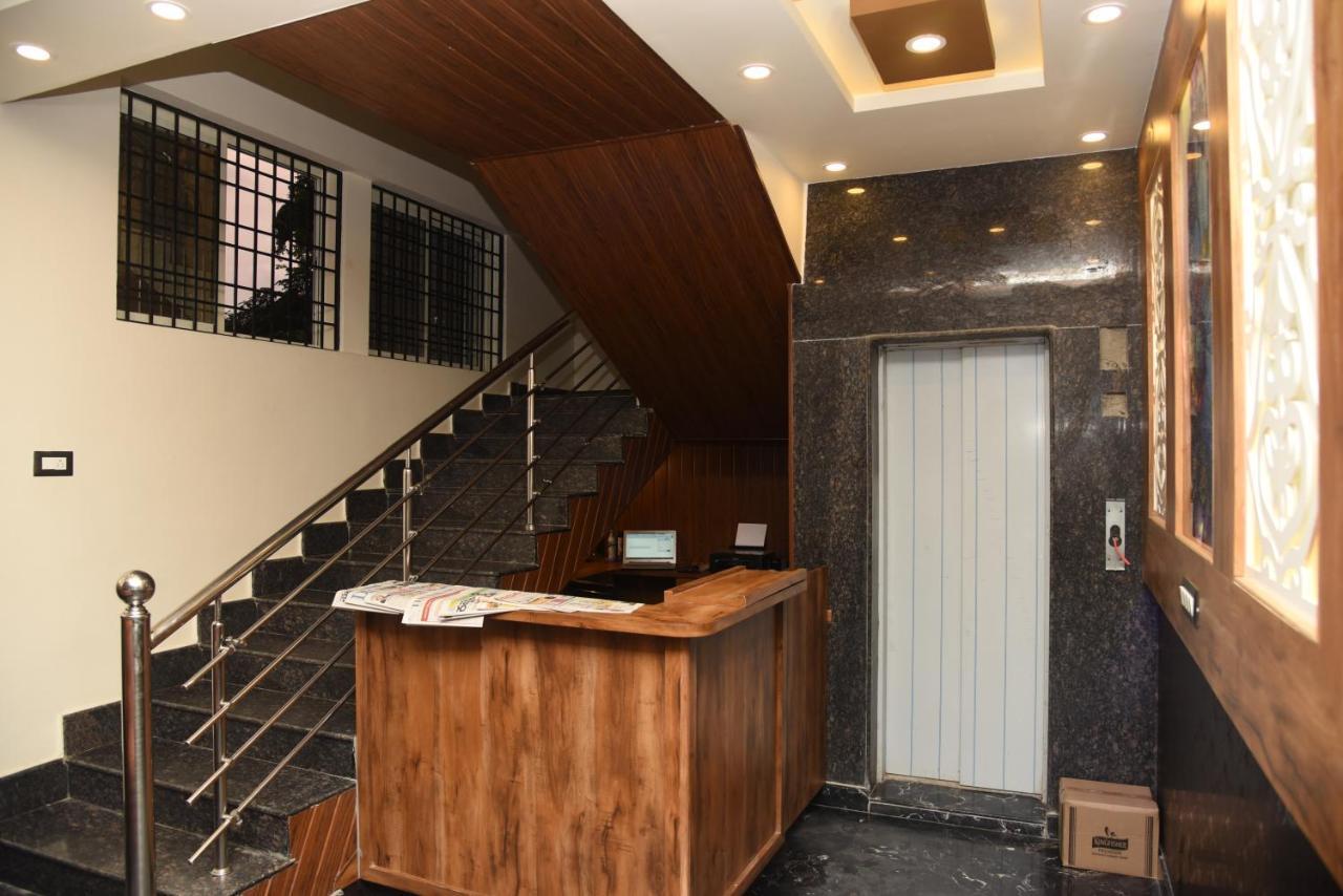 Hotel Grand Kubera Chikmagalūr Dış mekan fotoğraf