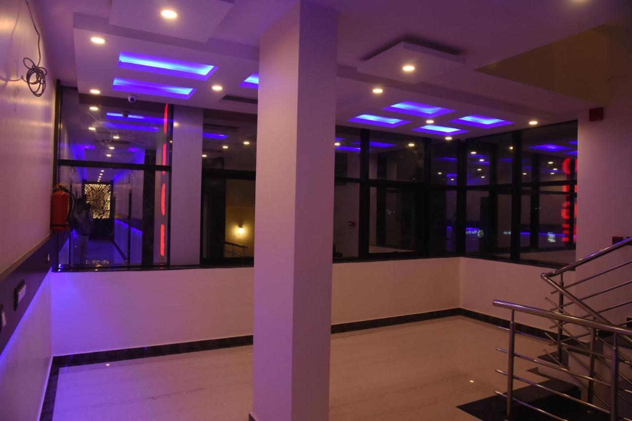 Hotel Grand Kubera Chikmagalūr Dış mekan fotoğraf