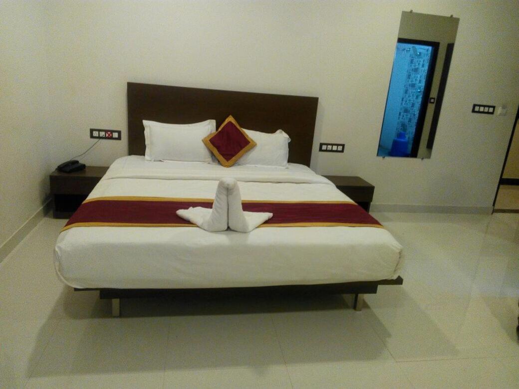Hotel Grand Kubera Chikmagalūr Dış mekan fotoğraf