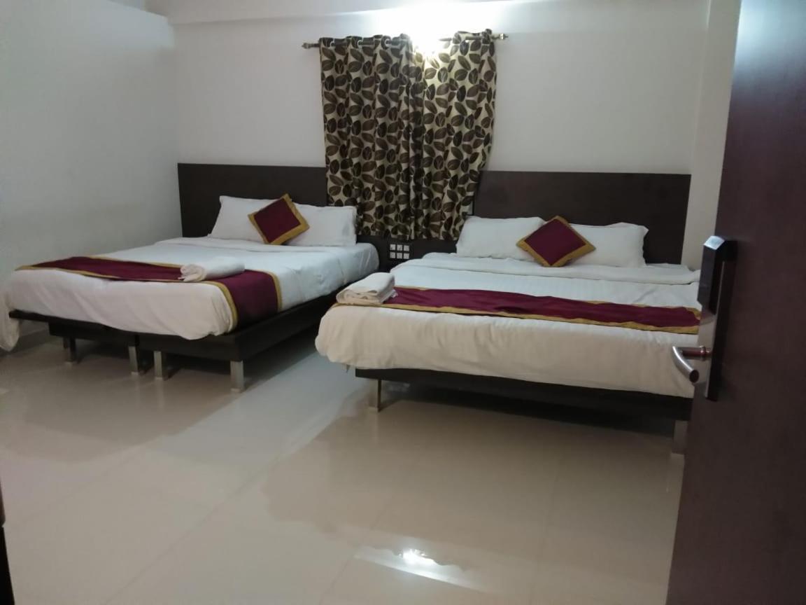 Hotel Grand Kubera Chikmagalūr Dış mekan fotoğraf